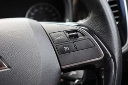 2017 Mitsubishi Outlander LS Safety Pack