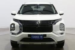 2024 Mitsubishi Outlander LS