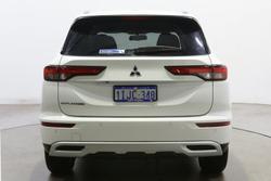2024 Mitsubishi Outlander LS