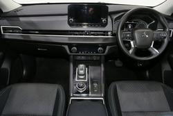 2024 Mitsubishi Outlander LS