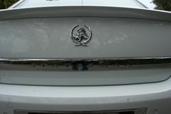 2006 Holden Statesman International WL Heron White