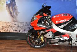 2002 Suzuki GSX-R1000 Red