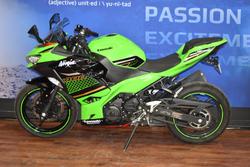 2020 Kawasaki NINJA 400 KRT EDITION Green