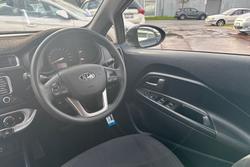 2016 Kia
                Rio S