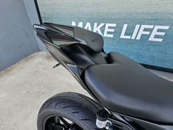 2022 Yamaha YZF-R7LA LOW GLOSS BLACK