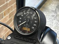 2015 Harley-Davidson Iron 883 (XL883N) Sportster Black