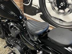 2015 Harley-Davidson Iron 883 (XL883N) Sportster Black
