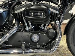 2015 Harley-Davidson Iron 883 (XL883N) Sportster Black