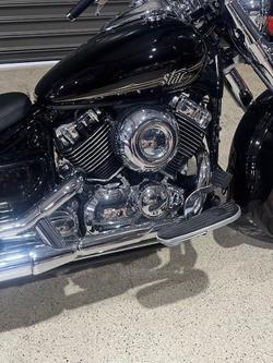 2016 Yamaha XVS650 V-STAR CUSTOM BLACK