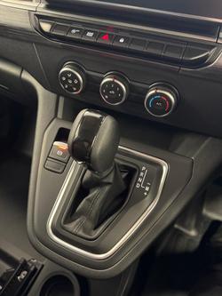 2025 Renault Kangoo L2 XFK MY25 Mineral White