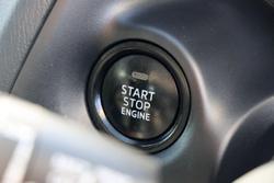 2017 Mazda
3 Maxx