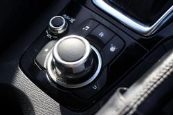 2017 Mazda
3 Maxx