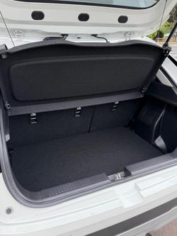 2025 Suzuki Fronx Hybrid KW Arctic White Pearl