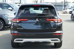2024 Mitsubishi Outlander Exceed