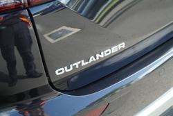 2024 Mitsubishi Outlander Exceed