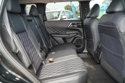 2024 Mitsubishi Outlander Exceed