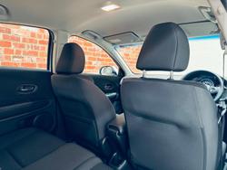 2021 Honda HR-V VTi MY21 White