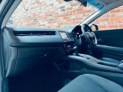 2021 Honda HR-V VTi MY21 White