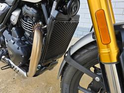2024 Triumph SCRAMBLER 400 X White