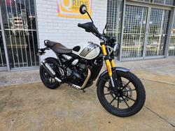 2024 Triumph SCRAMBLER 400 X White