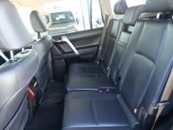 2017 Toyota
Landcruiser Prado VX