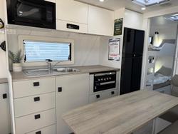 2025 Franklin Core 215 Double Bunk