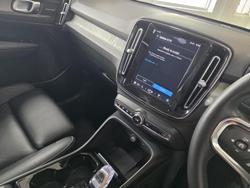 2023 Volvo XC40 Ultimate B5 Dark