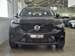 2023 Volvo XC40 Ultimate B5 Dark