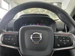 2023 Volvo XC40 Ultimate B5 Dark