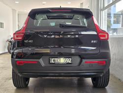2023 Volvo XC40 Ultimate B5 Dark