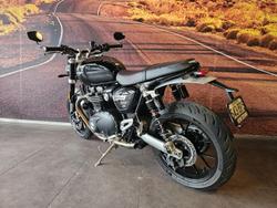 2022 Triumph Speed Twin 1200 Speed Twin Black