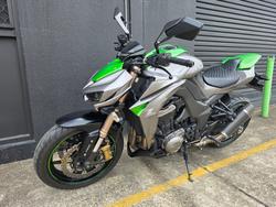 2014 Kawasaki Z1000 SE beige