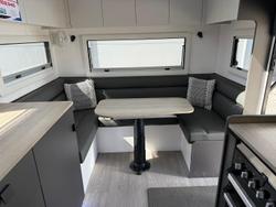 2025 Franklin G5 225 Rear Club