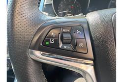 2017 Holden
                Calais V