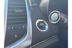 2017 Holden
                Calais V
