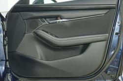 2020 Mazda 3 G20 Evolve