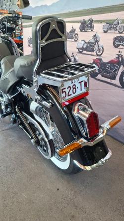 2020 Harley-davidson FLDE DELUXE (107) Vivid Black