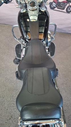 2020 Harley-davidson FLDE DELUXE (107) Vivid Black