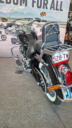 2020 Harley-davidson FLDE DELUXE (107) Vivid Black