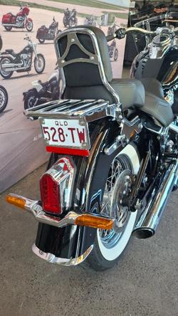 2020 Harley-davidson FLDE DELUXE (107) Vivid Black