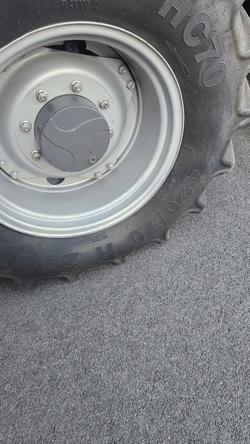 2023 Massey Ferguson 5711 Dyna-4 Red