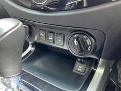 2015 Nissan Navara ST-X D23 4X4 Dual Range White Diamond