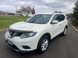 2015 Nissan
X-TRAIL ST