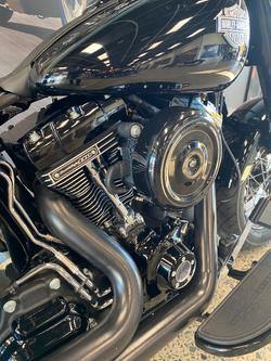 Harley-davidson 2016 HARLEY DAVIDSON 1690CC SOFTAIL SLIM S Black