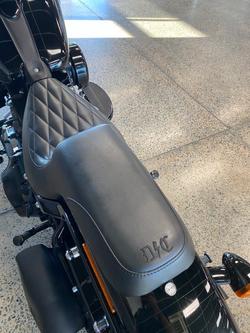 Harley-davidson 2016 HARLEY DAVIDSON 1690CC SOFTAIL SLIM S Black