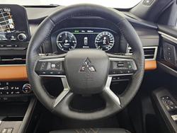 2023 Mitsubishi Outlander PHEV Exceed Tourer ZM MY24 AWD White Diamond with Black Mica Roof