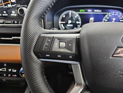 2023 Mitsubishi Outlander PHEV Exceed Tourer ZM MY24 AWD White Diamond with Black Mica Roof