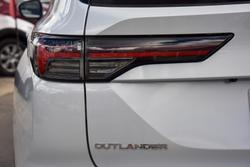 2025 Mitsubishi Outlander Exceed Tourer ZM MY25 AWD White Diamond with Black Mica Roof
