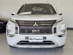 2023 Mitsubishi Outlander PHEV Exceed Tourer ZM MY24 AWD White Diamond with Black Mica Roof