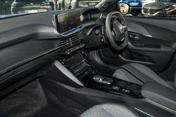 2022 Peugeot 2008 Allure P24 MY22 Nera Black